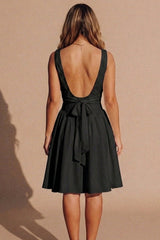 Black Square Neck Sleeveless Skater Midi Dress – Cino