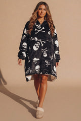 Black Skull Oversized Hug & Snug Blanket Hoodie - Pety