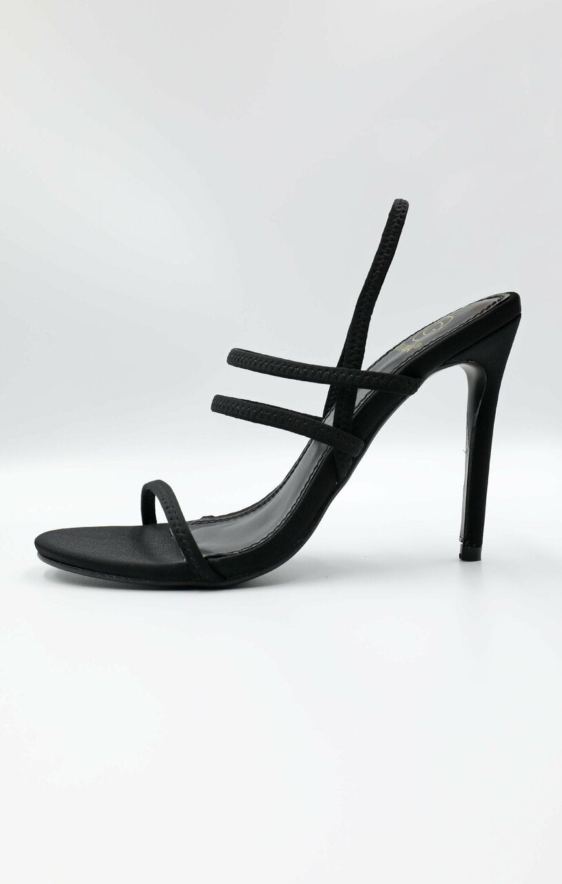 Strappy on sale black mules